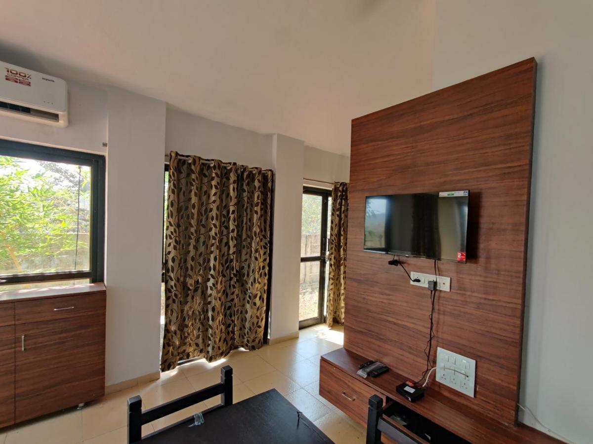 Jenjon Karjat Resort - One Bhk Premium Chalet With Optional Swimming Pool ภายนอก รูปภาพ